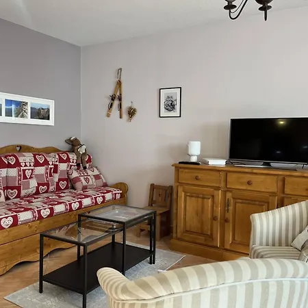 Fonctionnel Avec Balcon, Garage Et Wifi - Parfait Pour 4 Personnes Pres Des Pistes - Fr-1-548-25 Apartment *
