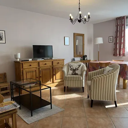 Fonctionnel Avec Balcon, Garage Et Wifi - Parfait Pour 4 Personnes Pres Des Pistes - Fr-1-548-25 *